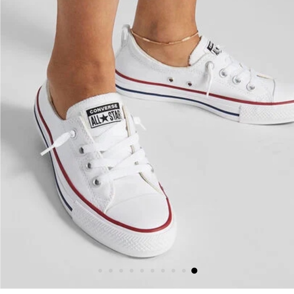 Like New Chuck Taylor All Stars Converse White and Red Canvas Sneakers | Size 7